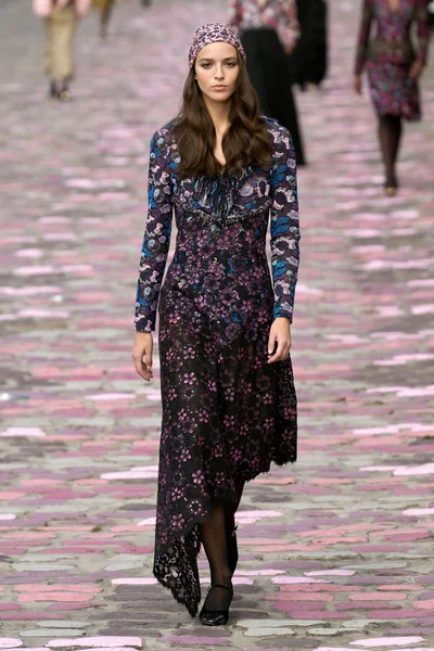 Look 29